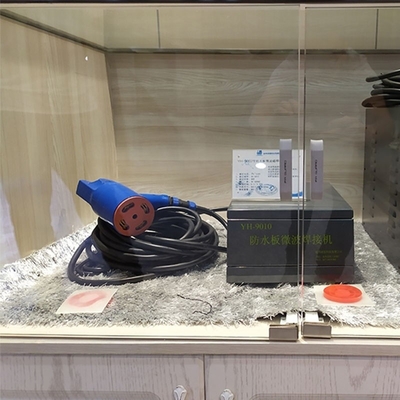 Μηχανή συγκόλλησης γεωμεμβράνης 220V τάσης Pvc Pp Eva Hdpe για πίνακα αποστράγγισης και στρώμα λίμνης