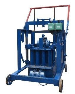 Μηχανή κατασκευής πλακόστρωτων οδοστρωμάτων Μηχανή αυτοματοποιημένης κατασκευής τούβλων από τσιμέντο