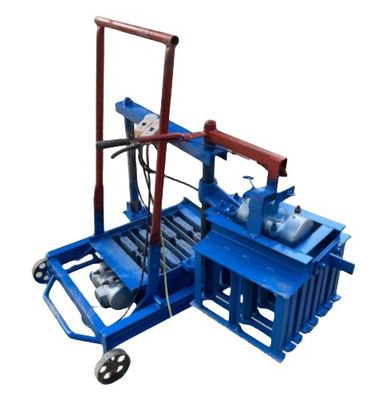 Εύκολο στη λειτουργία μηχανή κατασκευής μπλοκ σκυροδέματος για το στήσιμο μπλοκ σε καλό