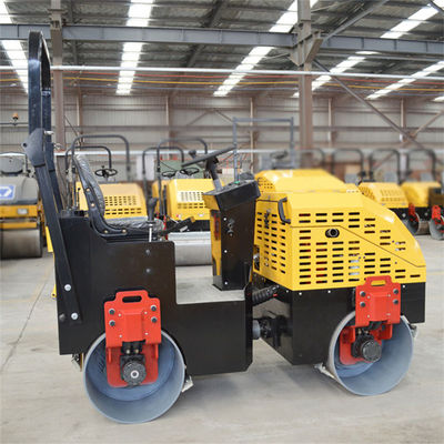 1 τόνος Υδραυλική μονάδα κίνησης Οδήγηση σε ελαστικό άσφαλτου Οδικός δονητής ρόλων 740 * 530mm Μέγεθος τροχού