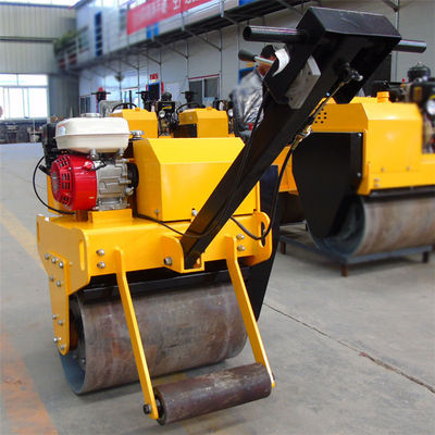 3 τόνων δονητικός τροχός για συμπίεση 60L χωρητικότητα δεξαμενής νερού 0-4km/h Ταχύτητα ταξιδιού